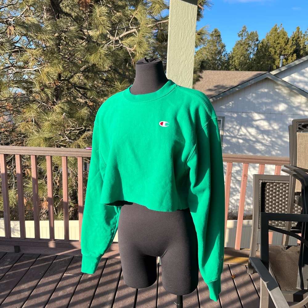 Green Champion Reverse Weave Cropped sweatshirt